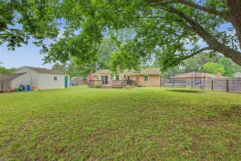 Exterior - 4925 Vico Dr, Chesapeake, VA 23321 photo 9 of 10