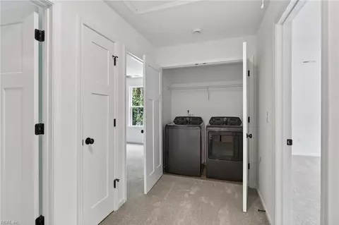 Entry Way - 2109 Holland Corner Rd, Suffolk, VA 23437 photo 7 of 10