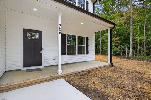 Exterior - 2109 Holland Corner Rd, Suffolk, VA 23437 photo 2 of 3