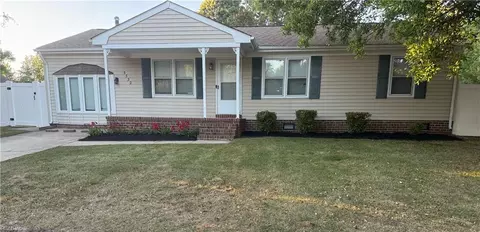 3332 Andrews Dr, Chesapeake, VA 23323