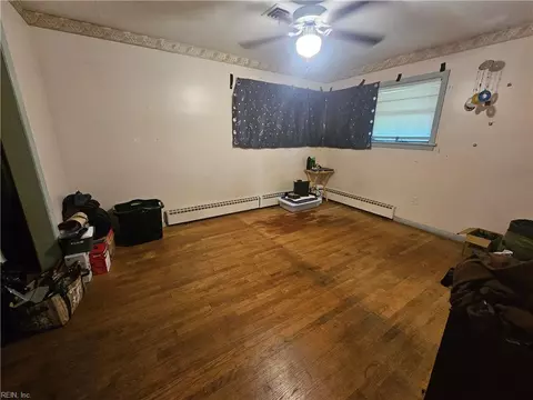 Bedroom - 146 Cambridge Pl, Hampton, VA 23669 photo 1 of 2