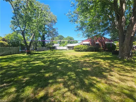 Exterior - 146 Cambridge Pl, Hampton, VA 23669 photo 3 of 15