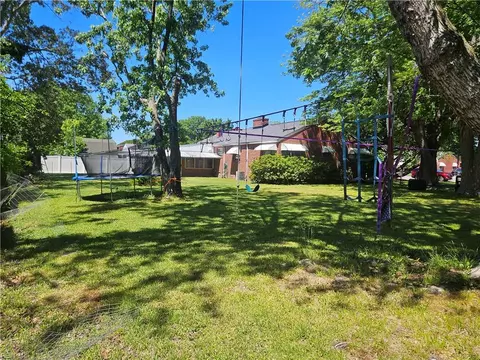 Exterior - 146 Cambridge Pl, Hampton, VA 23669 photo 14 of 15