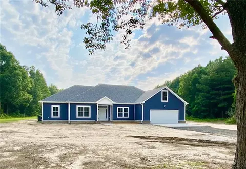 2105 Holland Corner Rd, Suffolk, VA 23437
