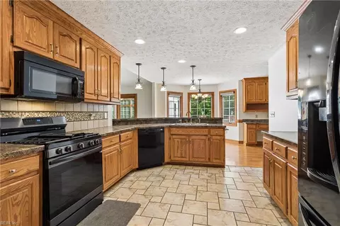 Kitchen - 4202 Hall Oaks Dr, Gloucester, VA 23061 photo 1 of 3