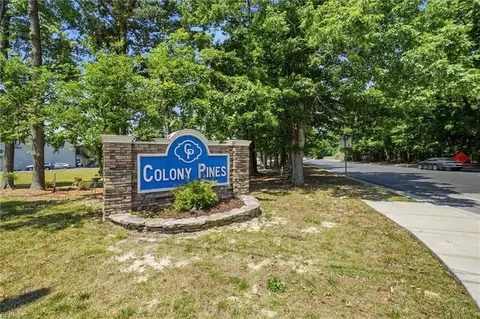806 Duncombe Ln, Newport News, VA 23608