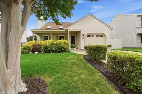1924 Harpers Ferry Dr, Virginia Beach, VA 23464