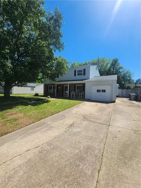 216 Deerfield Blvd, Hampton, VA 23666