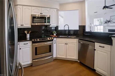 Kitchen - 900 Sheffield St, Hampton, VA 23666 photo 3 of 3