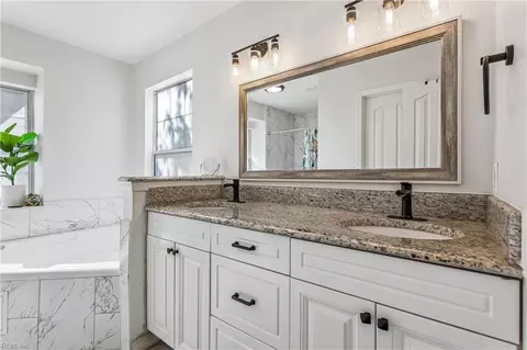 Bath - 900 Sheffield St, Hampton, VA 23666 photo 1 of 4