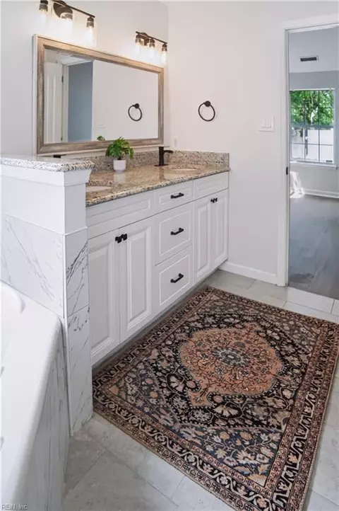 Bath - 900 Sheffield St, Hampton, VA 23666 photo 2 of 2