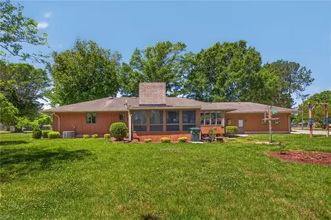 Exterior - 500 Moonefield Dr, Smithfield, VA 23430 photo 7 of 7