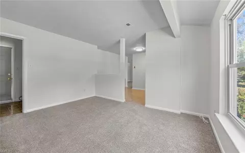 Living - 315 Mary St, Hampton, VA 23664 photo 3 of 5