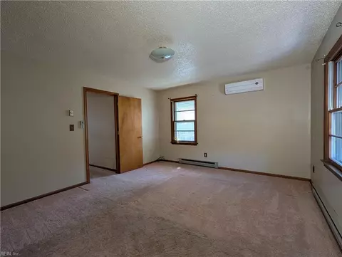 Bedroom - 1408 Elder Ave, Chesapeake, VA 23325 photo 5 of 7