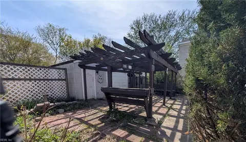 Exterior - 1408 Elder Ave, Chesapeake, VA 23325 photo 5 of 6