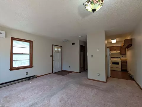 Living - 1408 Elder Ave, Chesapeake, VA 23325 photo 5 of 7