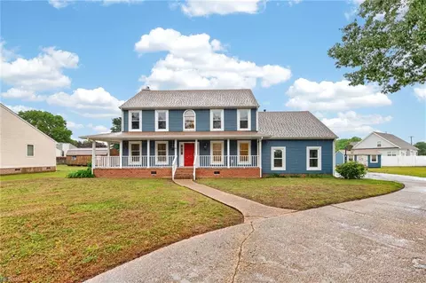 4405 Fincastle Ct, Suffolk, VA 23435