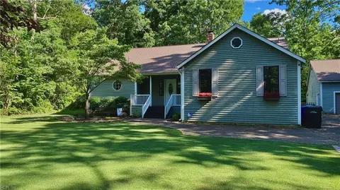 1605 Cornus Ct, Suffolk, VA 23433