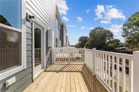 Exterior - 176 Freeman Dr, Hampton, VA 23666 photo 3 of 3