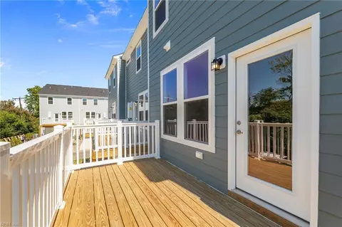 Exterior - 176 Freeman Dr, Hampton, VA 23666 photo 2 of 3