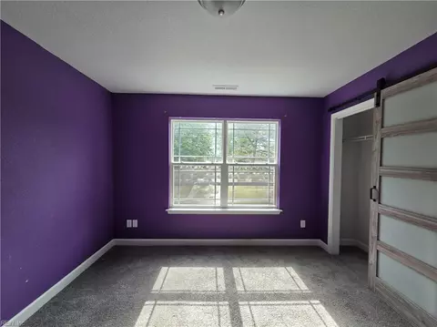 Bedroom - 1405 Old Buckroe Rd, Hampton, VA 23663 photo 5 of 8