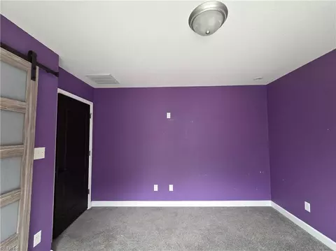 Bedroom - 1405 Old Buckroe Rd, Hampton, VA 23663 photo 3 of 8