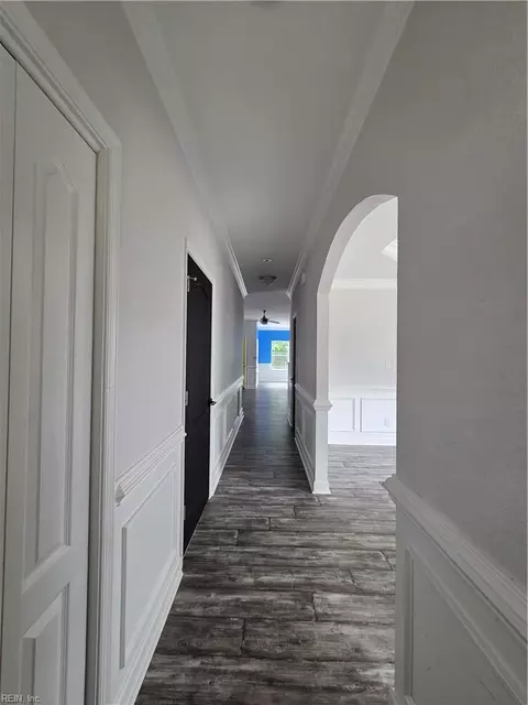 Entry Way - 1405 Old Buckroe Rd, Hampton, VA 23663 photo 2 of 8