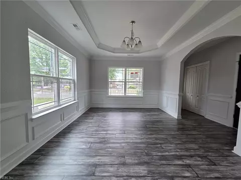 Entry Way - 1405 Old Buckroe Rd, Hampton, VA 23663 photo 3 of 8