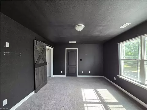 Bedroom - 1405 Old Buckroe Rd, Hampton, VA 23663 photo 1 of 8