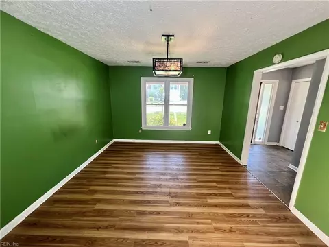 Living - 119 Admiral Ct, Hampton, VA 23669 photo 3 of 3