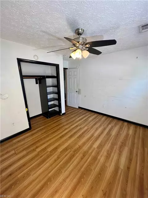 Bedroom - 119 Admiral Ct, Hampton, VA 23669 photo 2 of 5