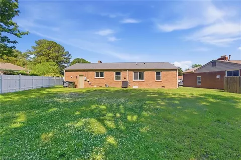 Exterior - 3 Marcella Rd, Hampton, VA 23666 photo 4 of 7