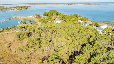 453 Wind Mill Point Road Rd, Hampton, VA 23664 photo 8