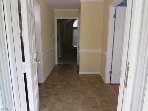 Entry Way - 3105 Deans Ct, Chesapeake, VA 23321 photo 1 of 7