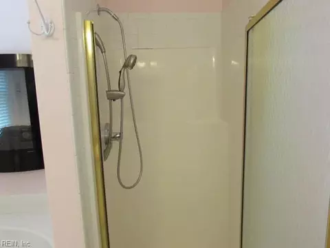 Bath - 3105 Deans Ct, Chesapeake, VA 23321 photo 6 of 6