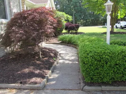 Exterior - 3105 Deans Ct, Chesapeake, VA 23321 photo 2 of 9