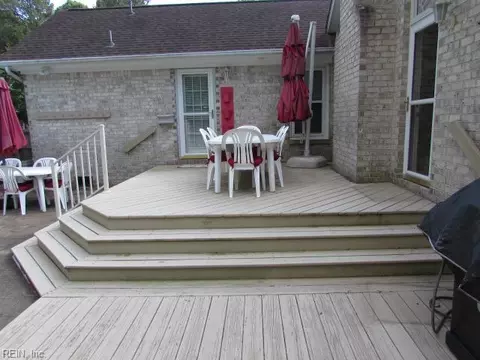 Exterior - 3105 Deans Ct, Chesapeake, VA 23321 photo 7 of 9