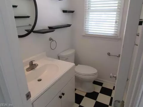 Bath - 3105 Deans Ct, Chesapeake, VA 23321 photo 1 of 6