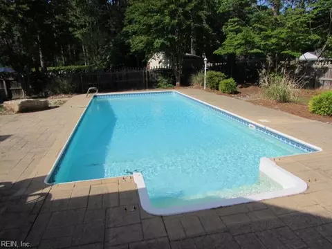 Exterior - 3105 Deans Ct, Chesapeake, VA 23321 photo 5 of 9