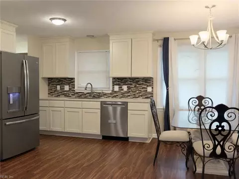 Kitchen - 10 Dunn Cir, Hampton, VA 23666 photo 1 of 1