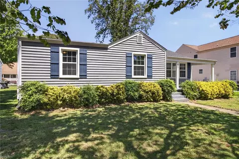 Exterior - 547 Fox Hill Rd, Hampton, VA 23669 photo 8 of 8