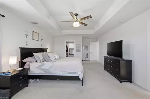 Bedroom - 563 Spring Hill Pl, Smithfield, VA 23430 photo 5 of 7