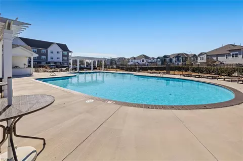 1725 Dromolin Dr #105, Virginia Beach, VA 23456