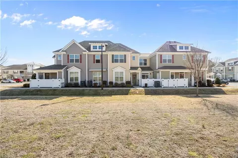 820 Celia Ct, Hampton, VA 23666