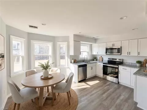 251 S Parliament Dr, Virginia Beach, VA 23462