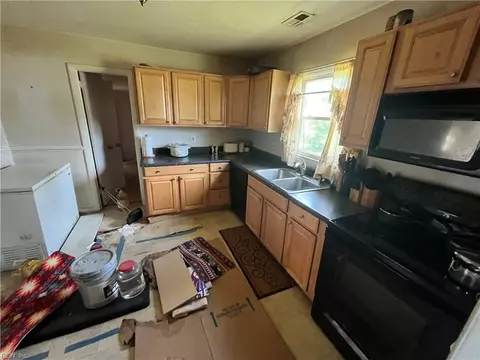 8508 Kennedy Dr, Hampton, VA 23605 photo 3