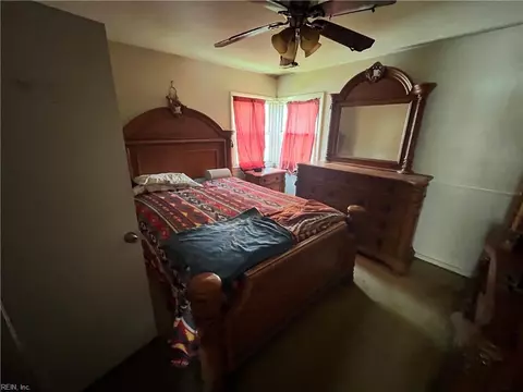 8508 Kennedy Dr, Hampton, VA 23605 photo 4