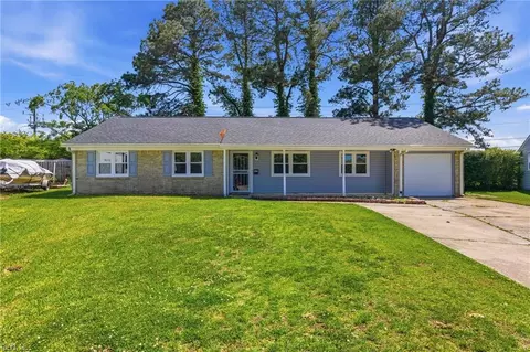 613 Bent Branch Ln, Virginia Beach, VA 23452