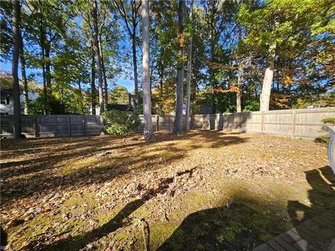 Exterior - 107 Five Forks Ln, Hampton, VA 23669 photo 9 of 9