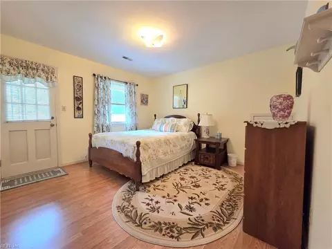 Bedroom - 107 Five Forks Ln, Hampton, VA 23669 photo 3 of 8